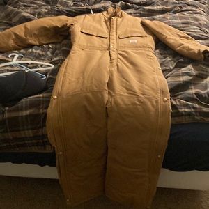 Vintage 1990s carhartt bibs. 42 short never been worn. Like new condition.